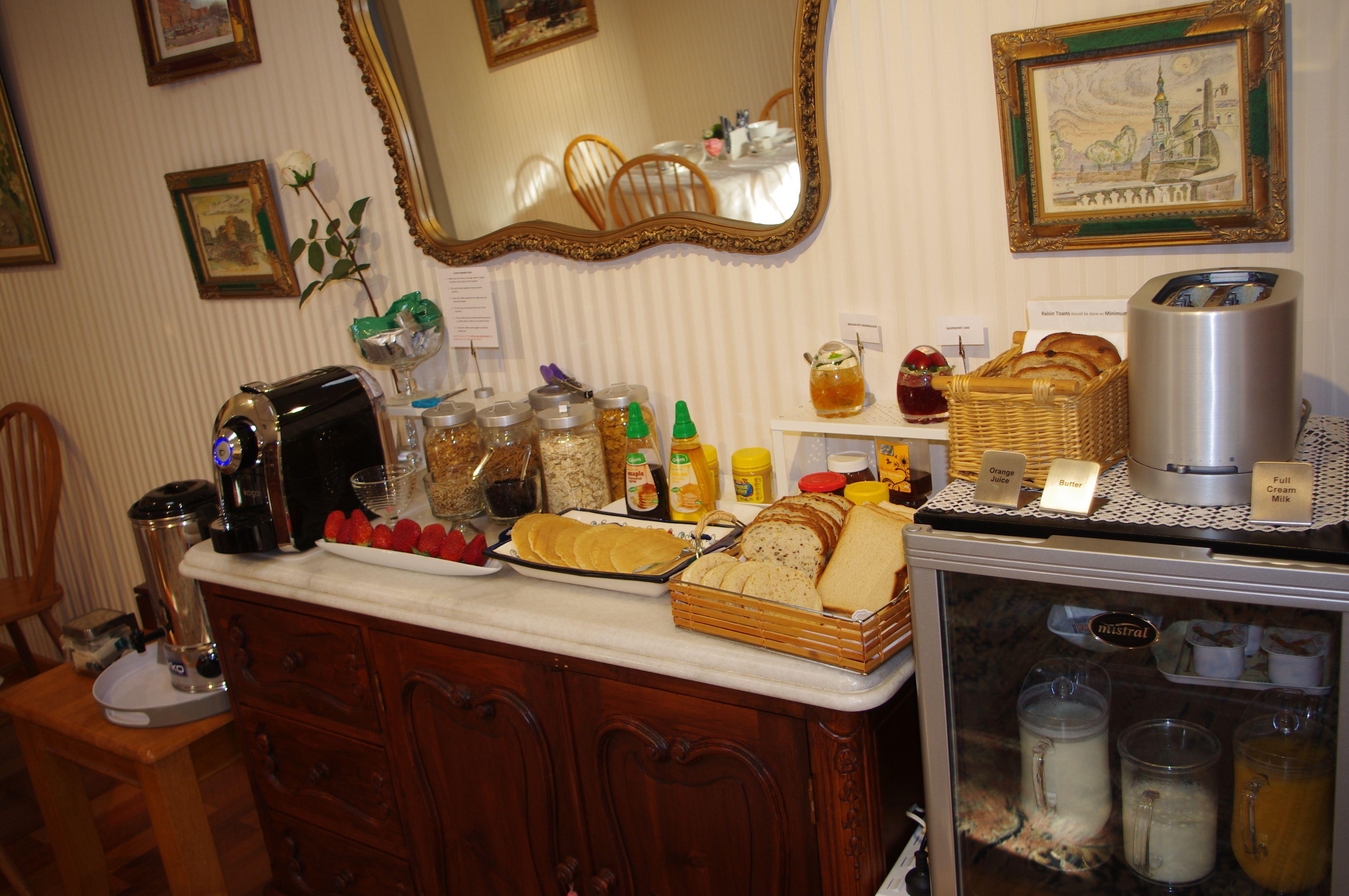 Astoria Retreat Bed & Breakfast — Photos 2